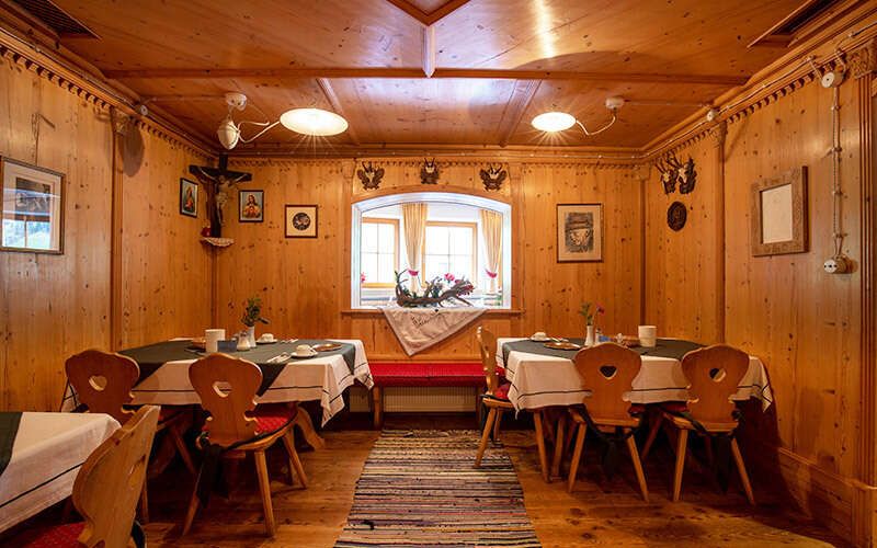 Stube und Restaurant im Hotel Persura