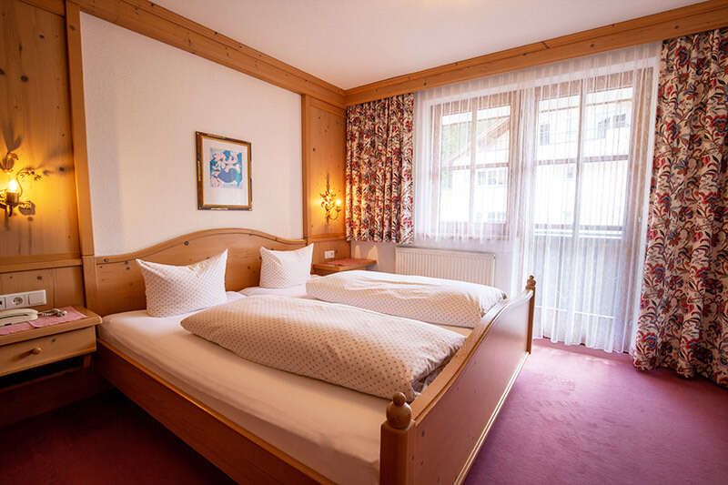 Double room Superior for 2 persons in the Hotel Persura in Ischgl